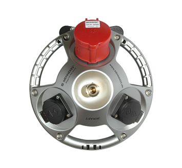 Versorgungseinheit, 2 SchuKo-Steckdosen, 1 CEEform-Steckdose